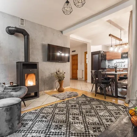 Apartment Shanta *